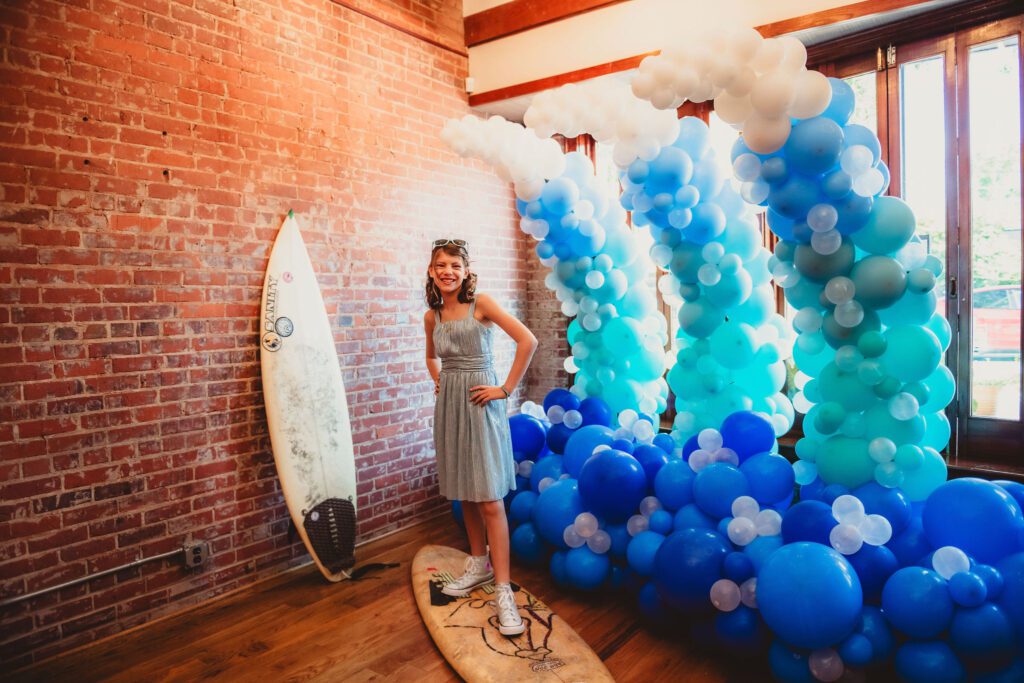 Custom balloon waves for bat mitzvah girl