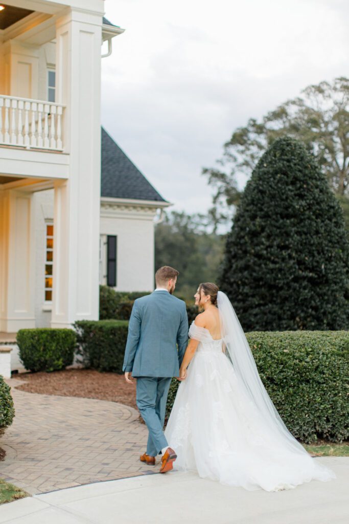 Donovan Manor